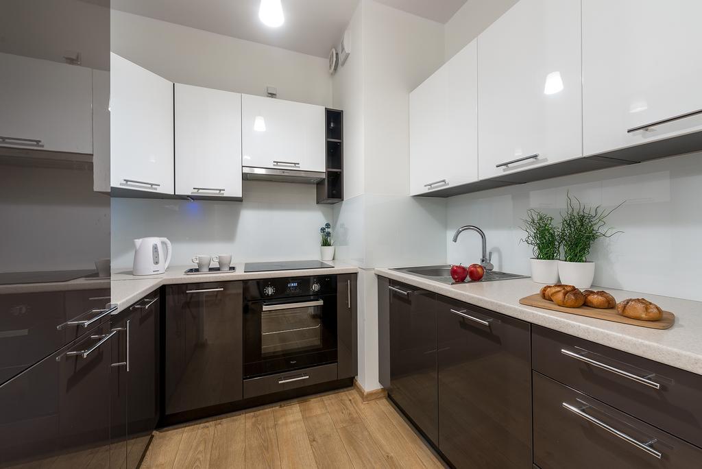 ורשה P&O Apartments Wola Tarasy מראה חיצוני תמונה