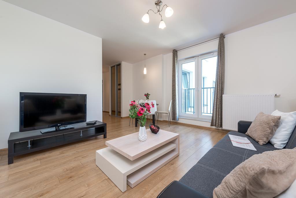 ורשה P&O Apartments Wola Tarasy מראה חיצוני תמונה