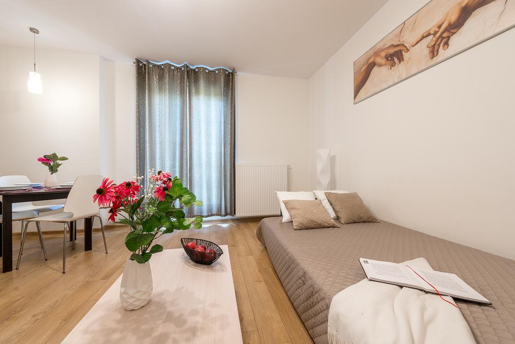 ורשה P&O Apartments Wola Tarasy מראה חיצוני תמונה